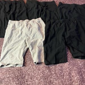 A lot of 5 10/12 biker shorts